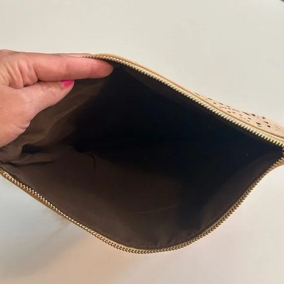 Gold & Beige Crossbody Clutch with Tassel Zipper - Picture 6 of 9